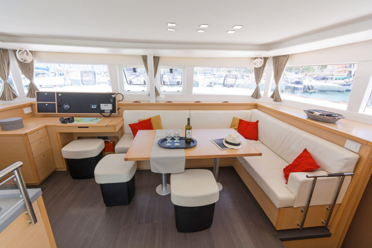 Upt2_05628L - Elysium Yachts